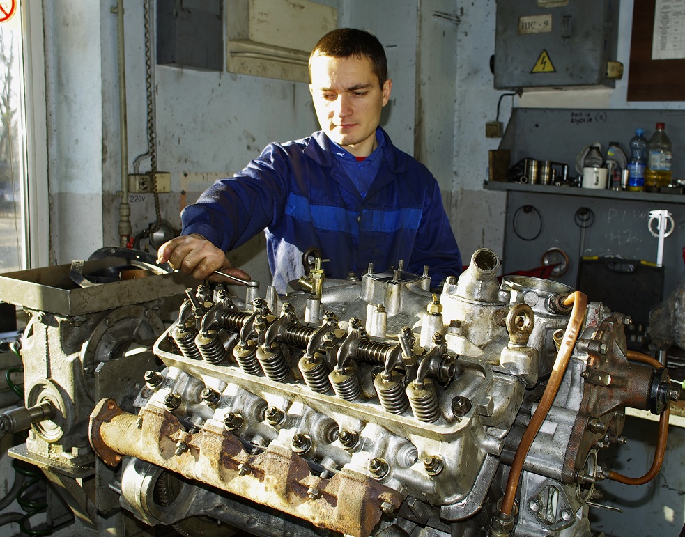 Сборка бензинового двигателя Сборка бензинового двигателя