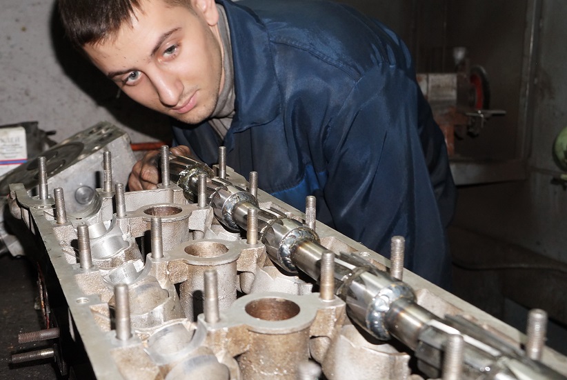 Реставрация отверстий под распределительный вал Реставрация отверстий под распределительный вал